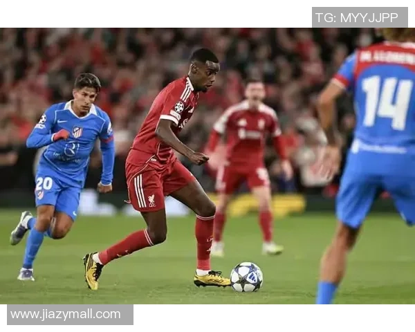 友谊赛精彩对决那不勒斯与多特蒙德激战成和引发全场热议