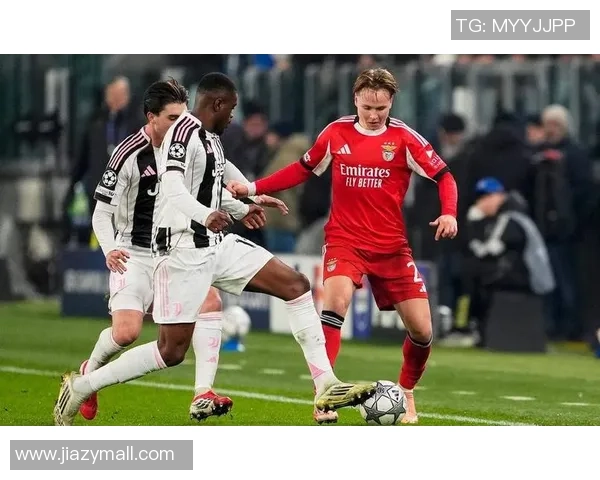 意甲激战本菲卡大胜那不勒斯点球大战引发全场狂欢点评